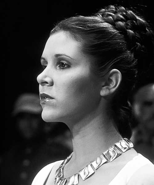 becketts: Carrie Fisher as Princess Leia in Star Wars: A New Hope (1977) / Billie Lourd at