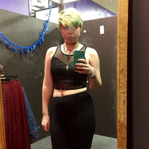 mantidprincess:today, ft. weird goodwill dressing room selfie and my girlfriend’s perfect bone struc