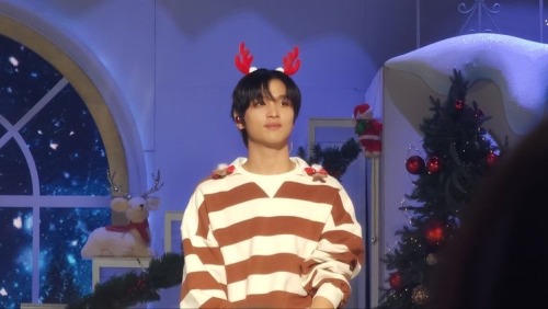 Wishing All The Best Recovery For Haechan And That He Doesnt Blame Himself,and Hope Mark Gets A Break