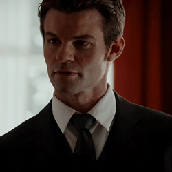 Daniel Gillies 5f8c30ecd2f68def644e68b52b61ae3f2069ad29