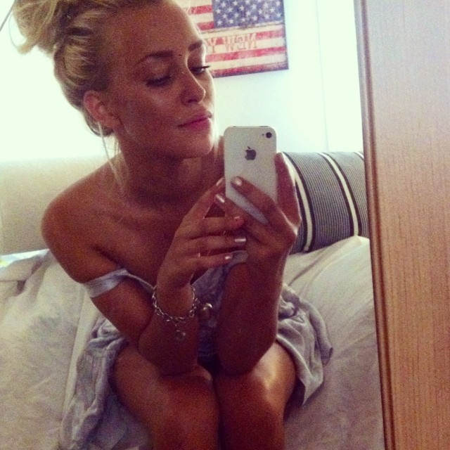 violentmovement:Ellinore De Silvahttp://instagram.com/ellidesilva