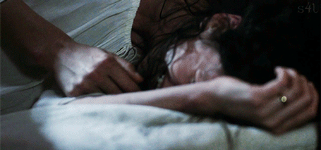 sassenach4life:   She was beautiful.      So small.           Her eyes were