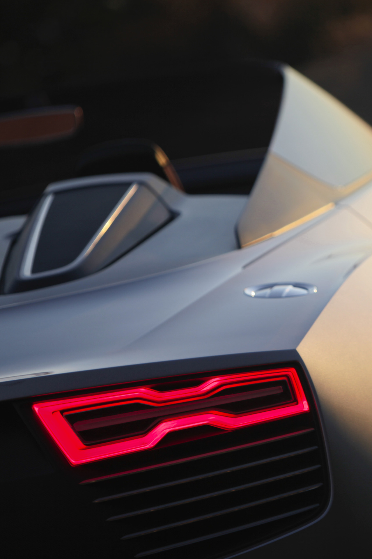w-0nders:  e-Tron Spyder [Credit: Audi USA] 