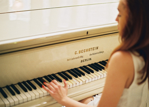 restaurer: 000016 by vitalik melnikov on Flickr.