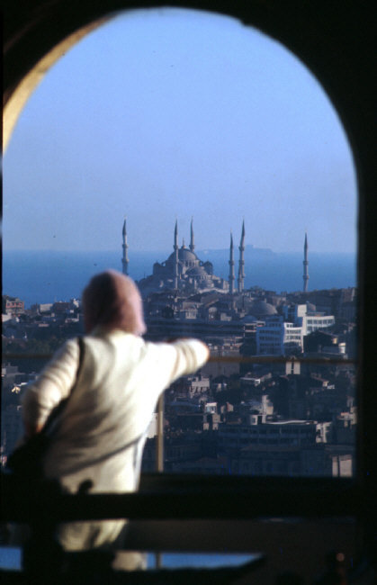 lindazahra: TURKEY - Istambul Bazar and city life .  Ferdinando Scianna 1969     © Ferdinando Scianna/Magnum Photos   