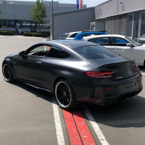 Mercedes-Benz C 63 AMG [S] (Instagram @phre_quency)