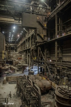 abandonedandurbex:Abandoned Steel Mill. Midwestern