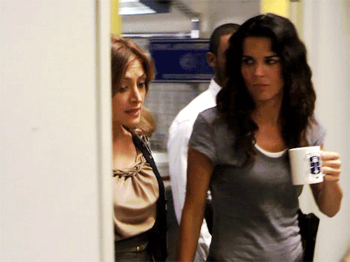 this was just going be a photoset about the UNPRECEDENTED swag levels of Jane carrying this coffee m