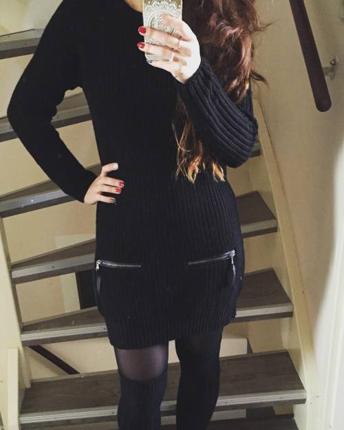 I love knitdresses And overknee socks❤️❤️ #overknees #overkneeboots #knitdress #ootd #ootdshare #oot