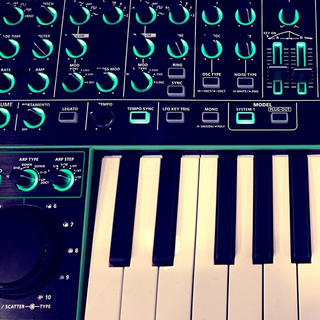synthesizerpics:  Synthesizer Videos - Vintage Synthesizer And Contemporary Synths