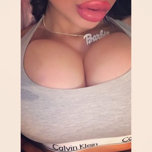 instabarbies:  “” - ayshababyy  This is what you want&hellip;.big lips, big tits, to