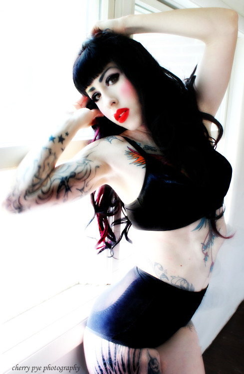ilovetattoogirls