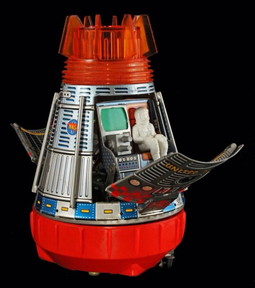 atomic-chronoscaph:Space Age Toys