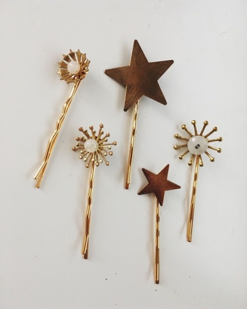 She Only Wears Gold For Her Hair | By Mignonne