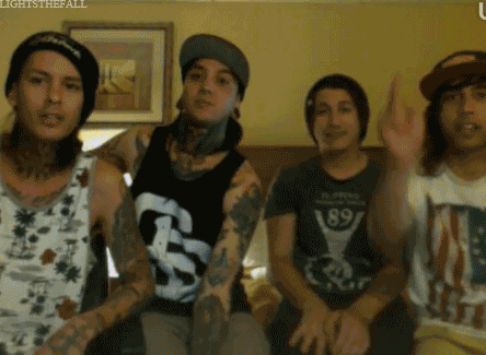 14inches:  piercingjaimesveil:  30 year old men don’t laugh this way. Sorry Vic,