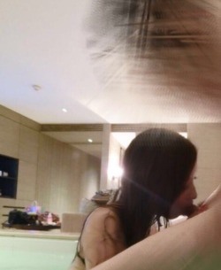 asiancuckoldlover:  “喜欢老婆被人操” 这位老公向我们献上他的老婆，他在信中只说着「喜欢老婆被人操」，然而在广大的汤友面前，你真的只希望老婆被肏这么简单吗? 看看那白皙的身躯和粉嫩的贱穴，看看她那腥羶的动作以及那透漏着淫妇的脸庞，她理应被精液浇灌，用身体的每一个部位服务着成群的鸡巴，肏到子宫都无法容纳大量的精液，你以为这种程度就够了吗?