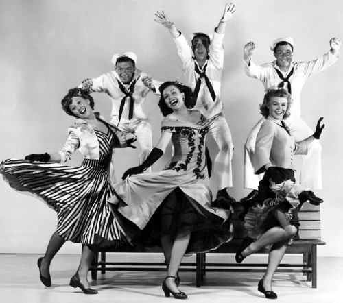 Betty Garrett, Frank Sinatra, Ann Miller, Jules Munshin, Vera-Ellen, Gene Kelly / publicity photo fo