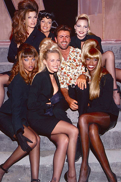 lalinda-evangelista:Shana Zadrick, Linda Evangelista, Nadja Auermann, Tyra Banks, Estelle Lefebure, 