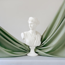 aqqindex:  Petrina Hicks, Beauty of History 