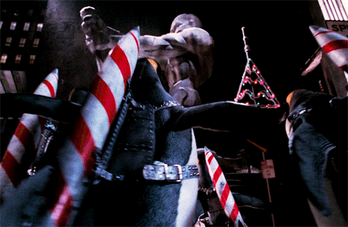 kane52630: Merry Christmas, Alfred. Good will towards men…and women. Batman Returns (1992) dir. Tim Burton    