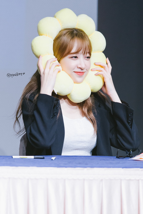 hanisource: © 19920501_com | do not edit