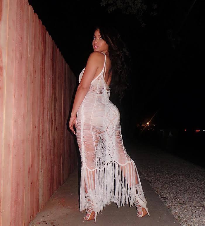 rvrecordz:  esa boquita de miel y ese trasero gigante que quiero ()