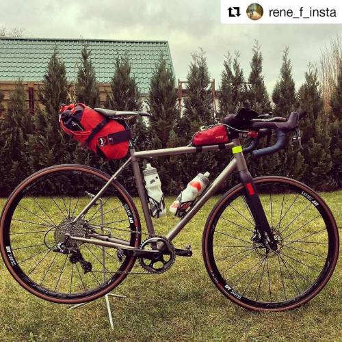 vpacebikes: Nice #bikepacking setup on our T1ST #titaniumframe  #Repost @rene_f_insta with @repostap