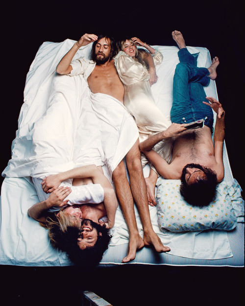 goldduststevie:Fleetwood Mac photopgraphed by Annie Leibovitz for the cover of Rolling Stone - 1977.