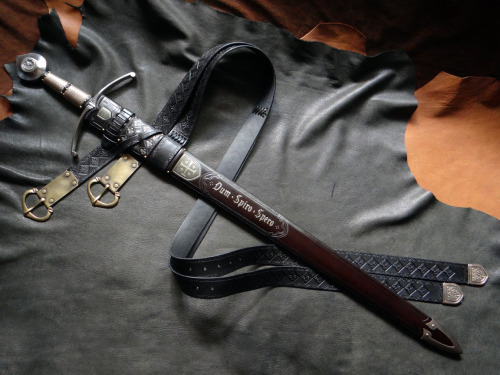 A recently completed scabbard commission for the Albion Kingmaker.