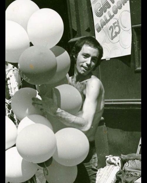 “GAY BALLOONS – 25¢,” Vito Russo (July 11, 1946 - November 7, 1990), Gay Activists