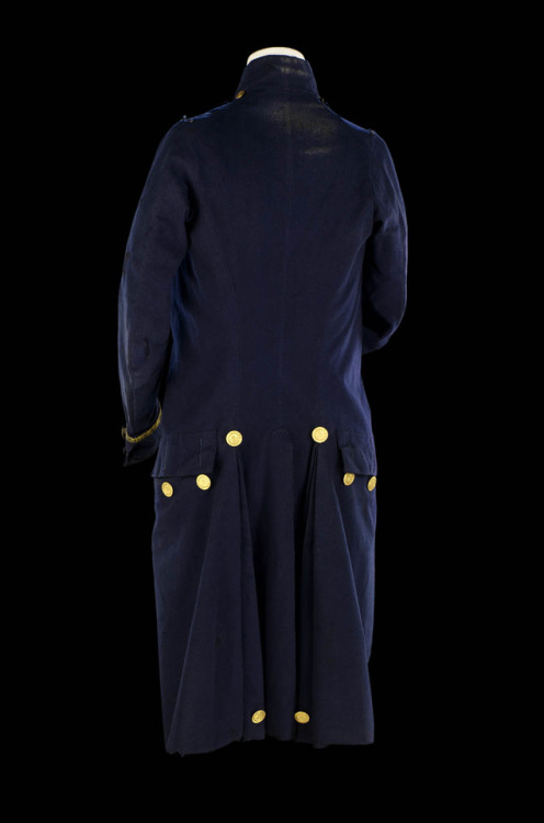 respectablespy: Rear Admiral’s undress coat worn by Nelson at the Battle of the Nile in 1798. 