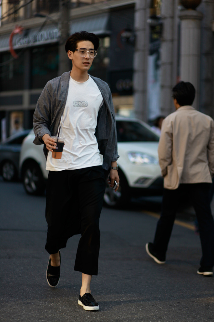 fyjominho:  Streetsnap: Jo Min Ho. Photo by Kim Kyung Hun  