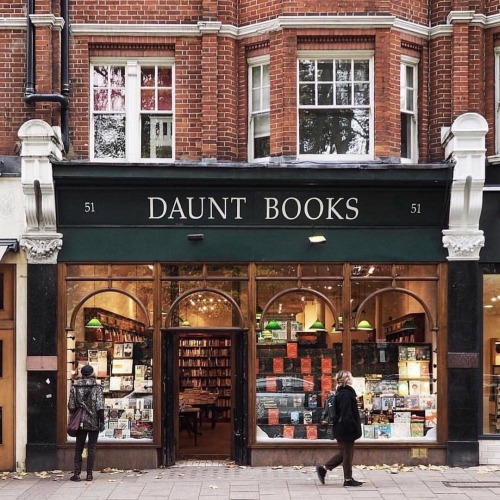 expatesque: S’s Guide to London ⇢ Daunt Books - the best bookstore in London (and maybe t