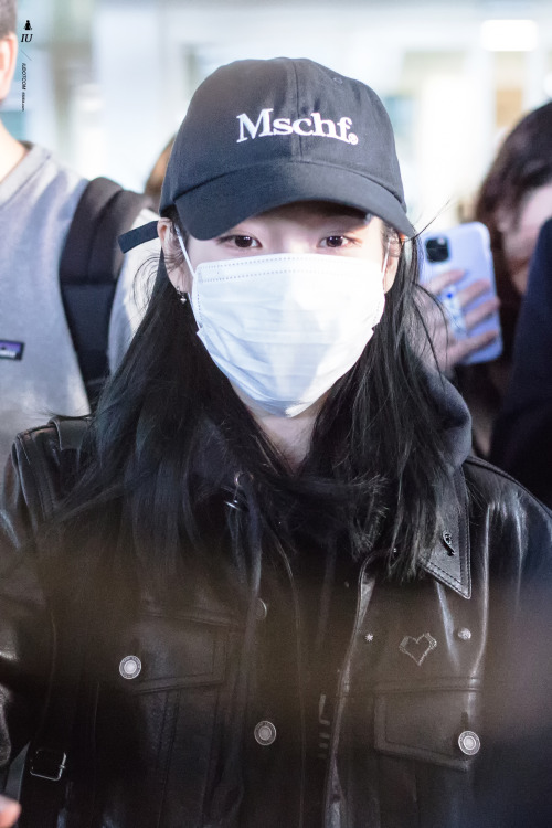 191202 Airport ArrivalCr: Baemal