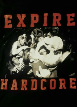 codexorange:  The back of my expire shirt