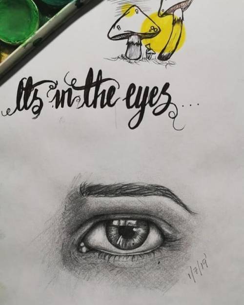 Always the eyes.. . . . #eyedrawing #artistoconsolethosewhoarebrokenbylife #artist #pencildrawing #m