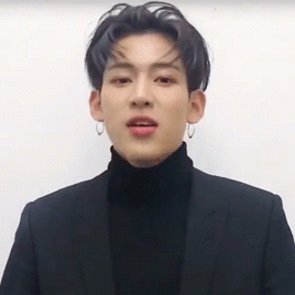 sunkissed-kpop:softbams:so handsome~