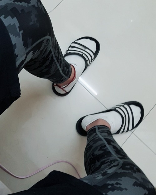 studentmaster: 來點白襪