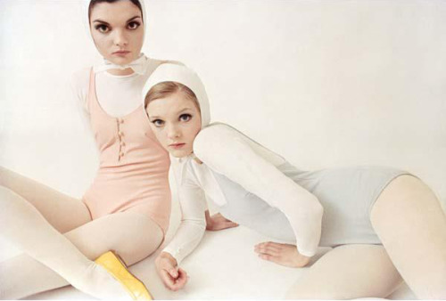 the60sbazaar: Linda Morand and a fellow model for Mademoiselle magazine (1966)