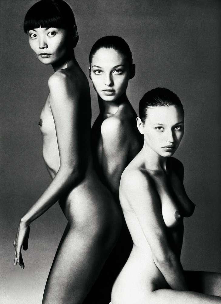 adreciclarte:  Irina Pantaeva, Kristina Semenovskaia and Tatiana Zavialova by Richard