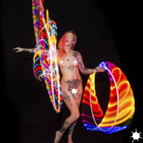 #hooping with @scarlettstorm #lightart adult photos