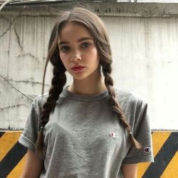 Clara (17 Photo)