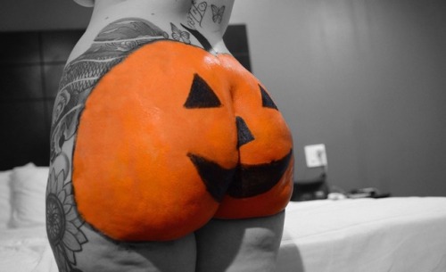 thickiinickii:  Happy Halloween🎃🎃🎃 porn pictures