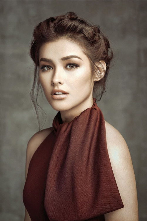 Liza SoberanoFollow In search of beauty and please don’t copy…. reblog