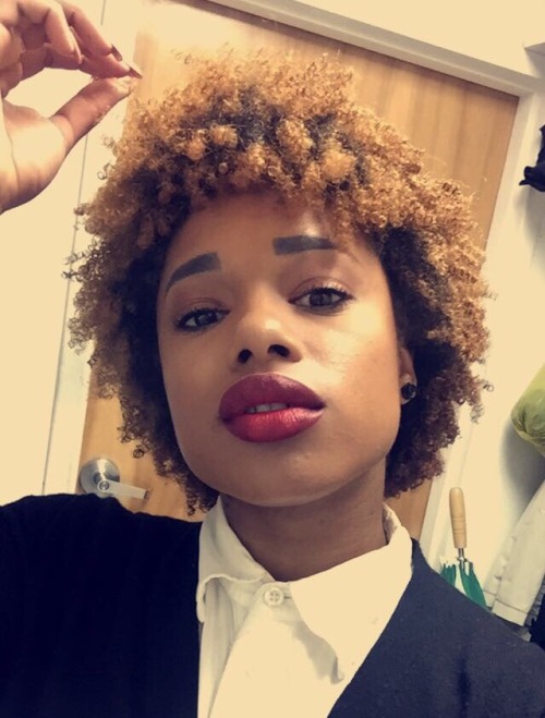 afroandabs:  moodykid:  afroandabs:  I need to learn how to smile geeshhhh. Anyways this is the 6 selfie challenge from the month of August. I was tagged by the beautiful llluminier and if anyone wants to participate just tag me in your post because I