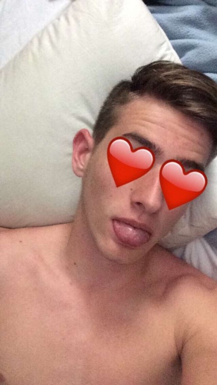 exposedsnapboys:  Colton. This is another guy I got on my own. He’s pretty old but I figured that you guys should see some of my previous guys haha.   Videos of him will be posted to my Twitter soon.