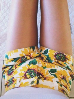  Sunflower Print High Waist Denim Shorts