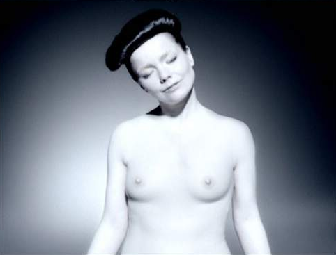 ditirolez:Bjork