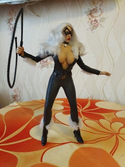 Blackcat suit in Phicen body and Jiaou Doll body