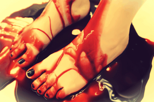 bloodaeon:  gifs of the bloody feet set   I want.to  squish in human.nectar